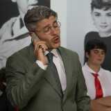 Invece il �preside� dello spettacolo, il 41enne Pasquale, ammette �di aver iniziato il laboratorio per superare le insicurezze personali e crescere interiormente�